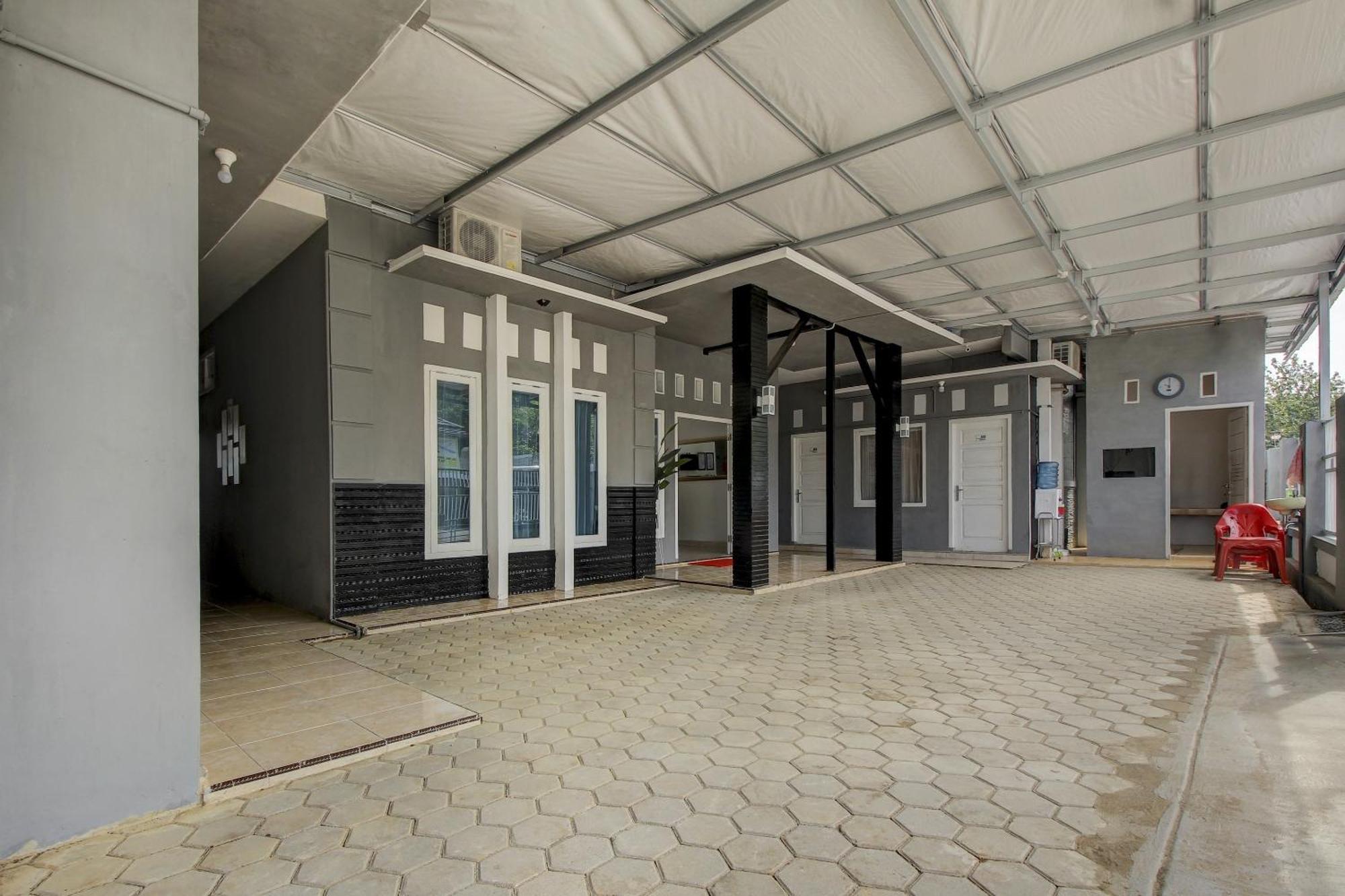 Oyo Life 3415 Penginapan Wimane Palimbão Exterior foto