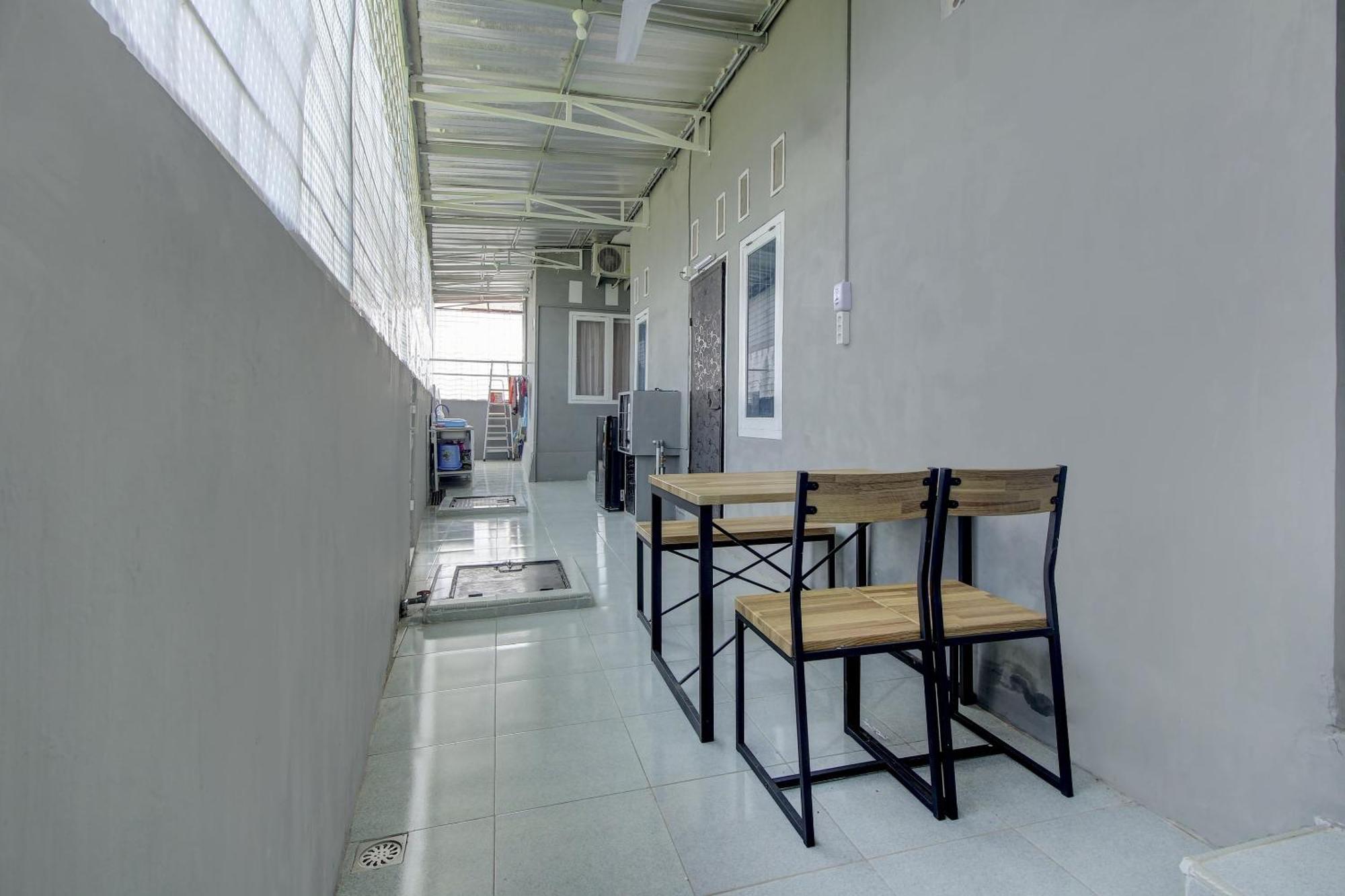 Oyo Life 3415 Penginapan Wimane Palimbão Exterior foto