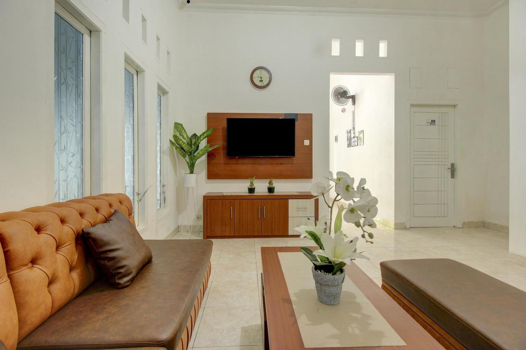 Oyo Life 3415 Penginapan Wimane Palimbão Exterior foto
